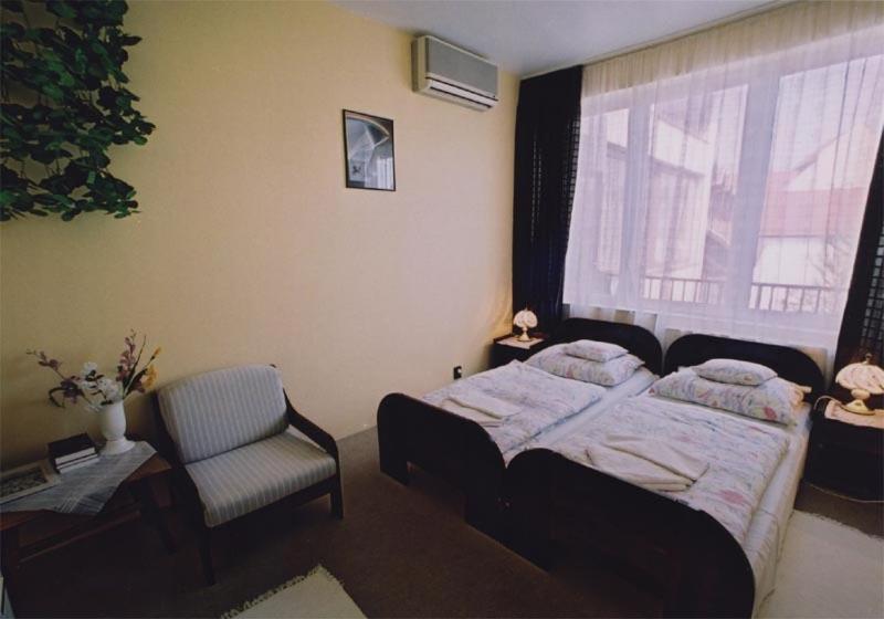 Hotel Uno Κεσκεμέτ Δωμάτιο φωτογραφία